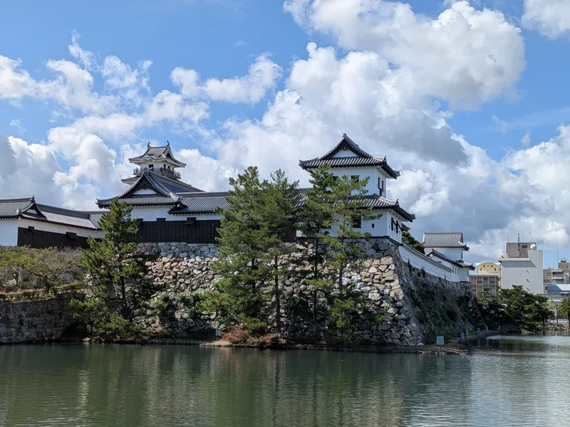 출처 : 이마바리 성 (구글 지도)